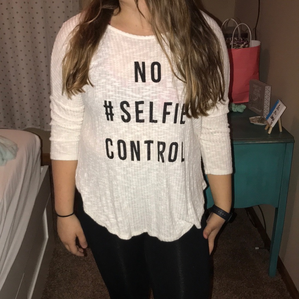 No #selfie control daytrip Henley